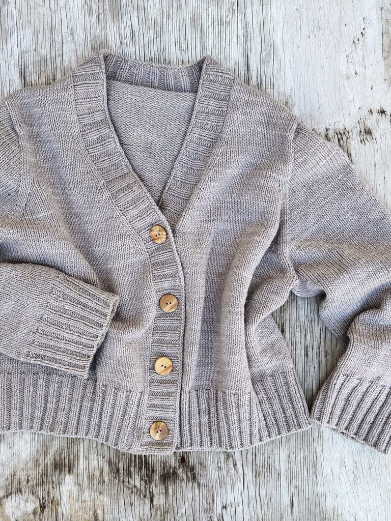 Eva Cardigan kit - Prosper Yarn