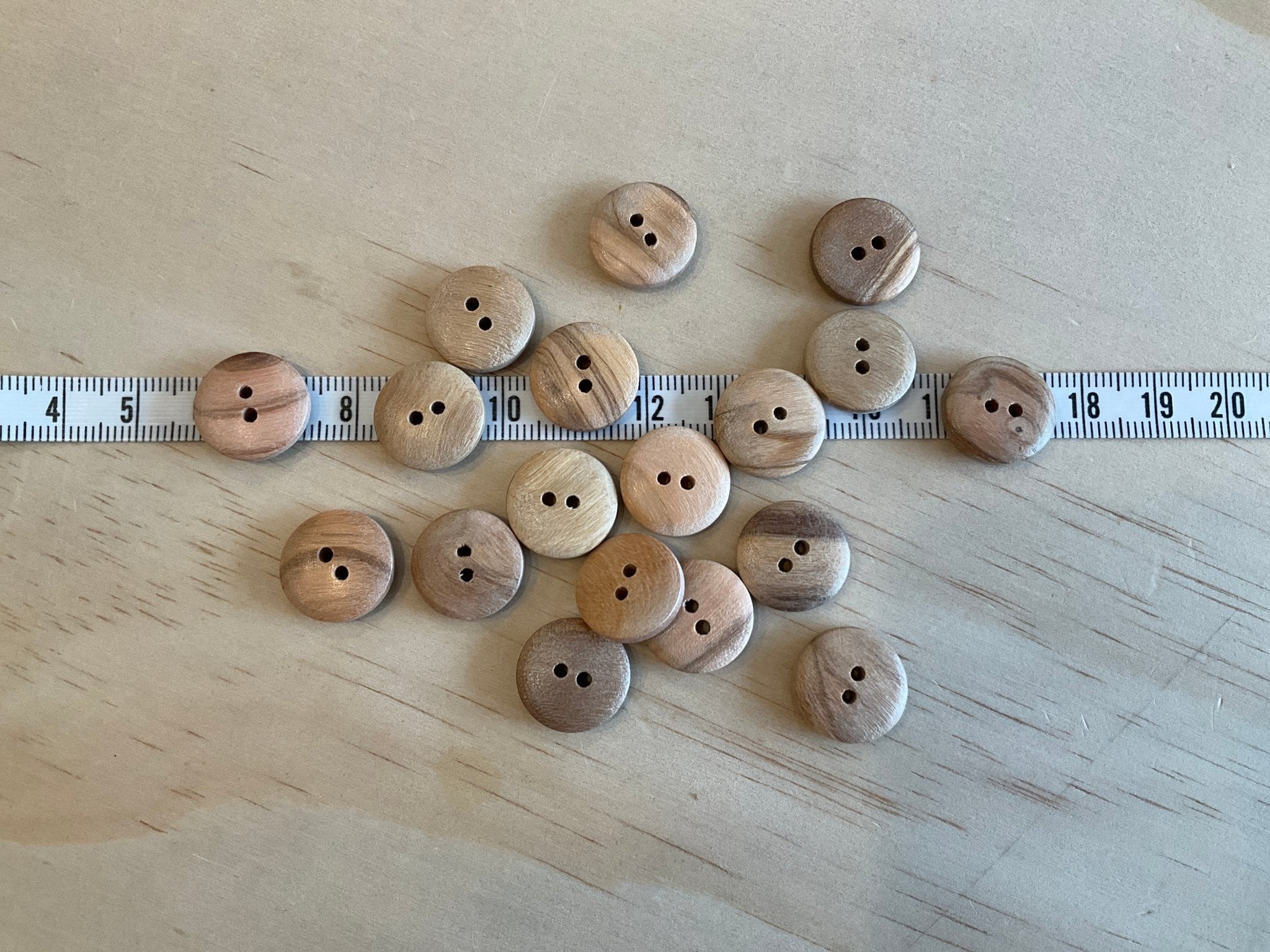 Wooden buttons - Prosper Yarn
