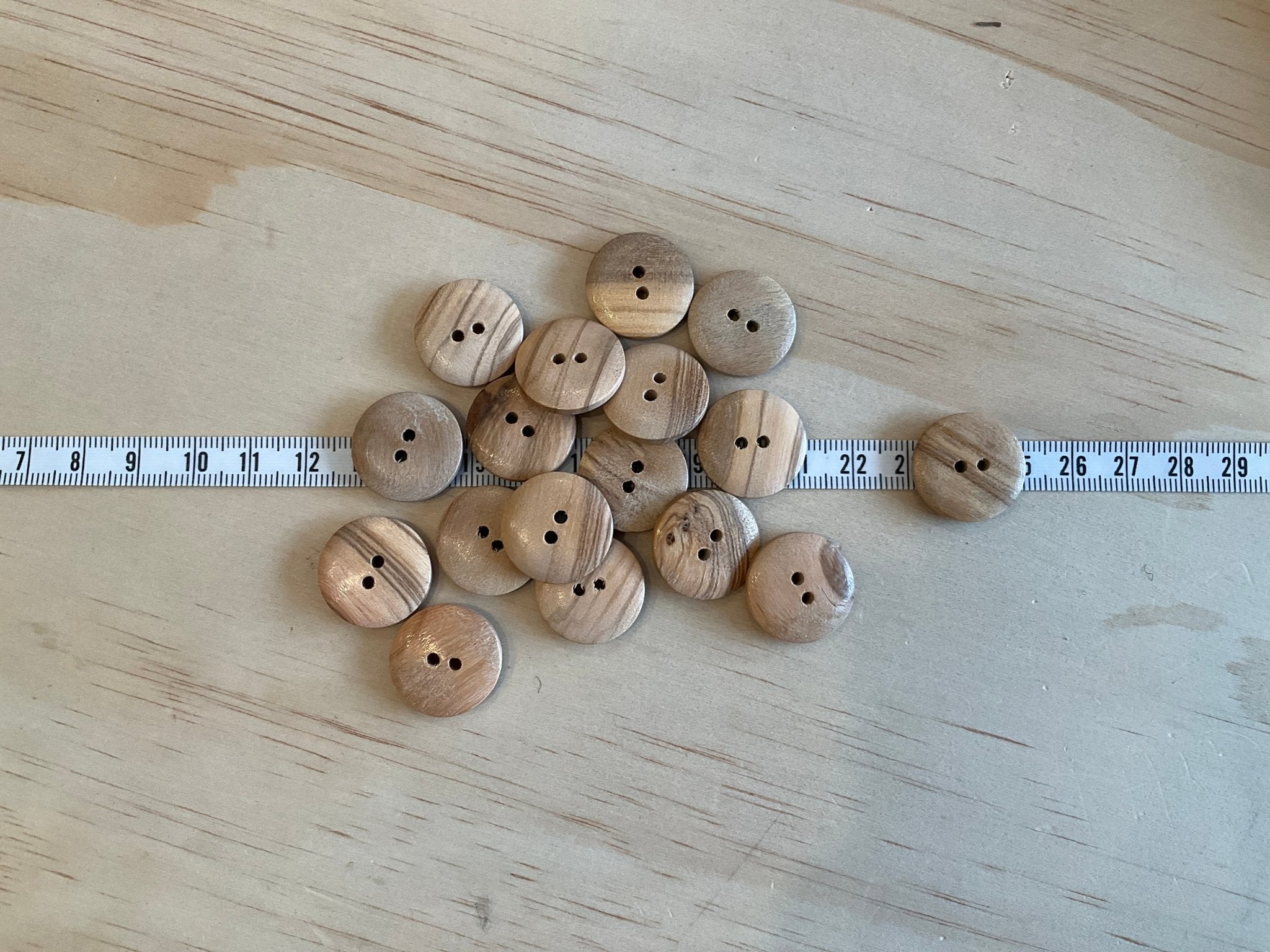 Wooden buttons - Prosper Yarn